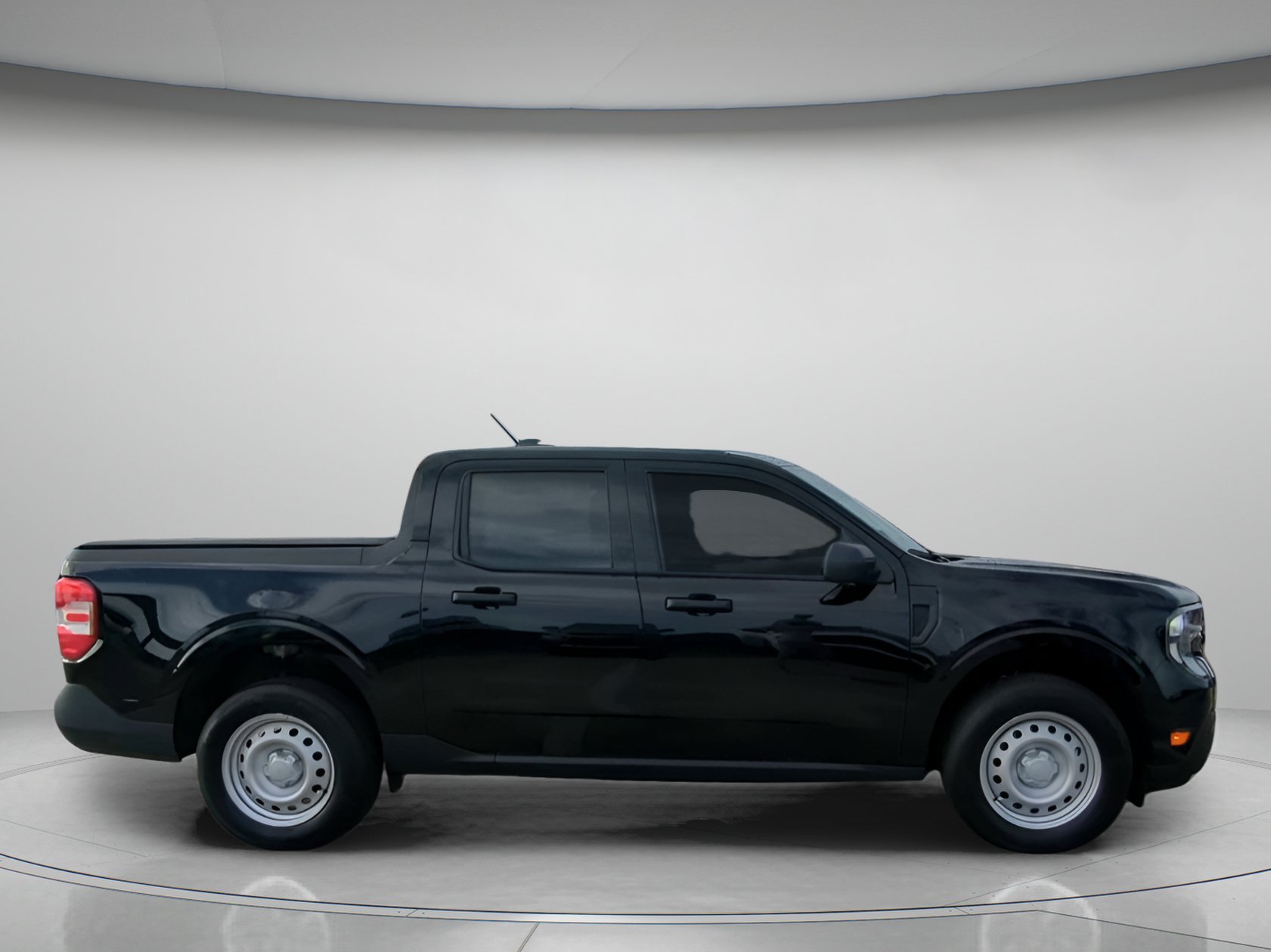 New 2026 Shadow Black Ford XL image 30