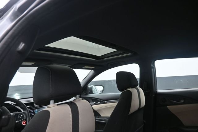 Used 2019  Honda EX image 19