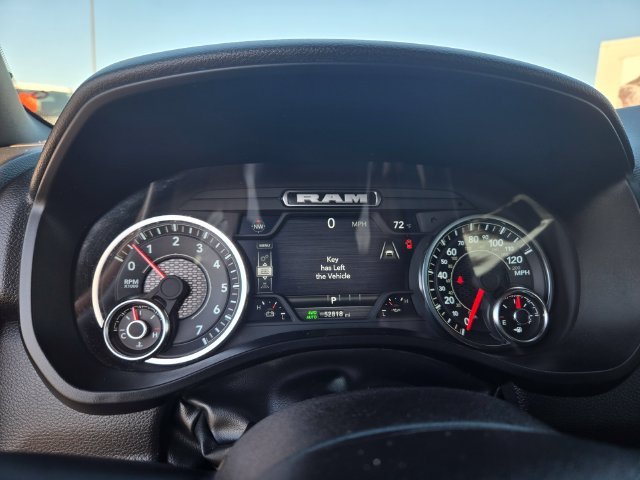 Used 2025 White Ram Big Horn/Lone Star image 18