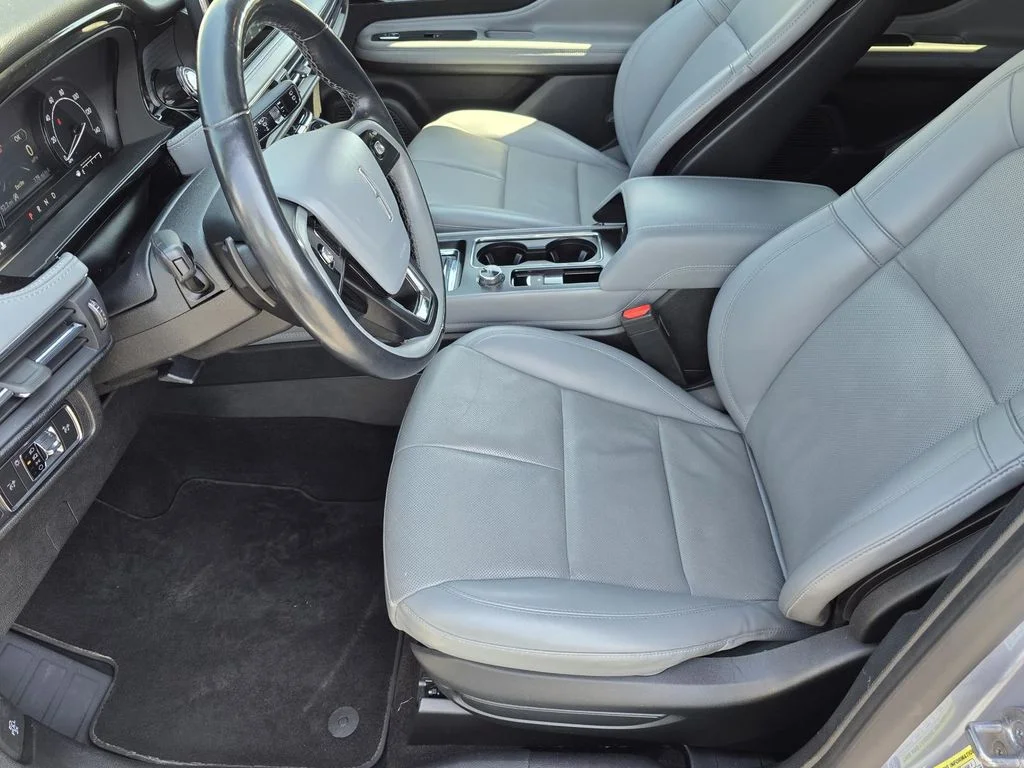 Used 2022 Elite Blue Metallic Clearcoat Lincoln Standard image 9