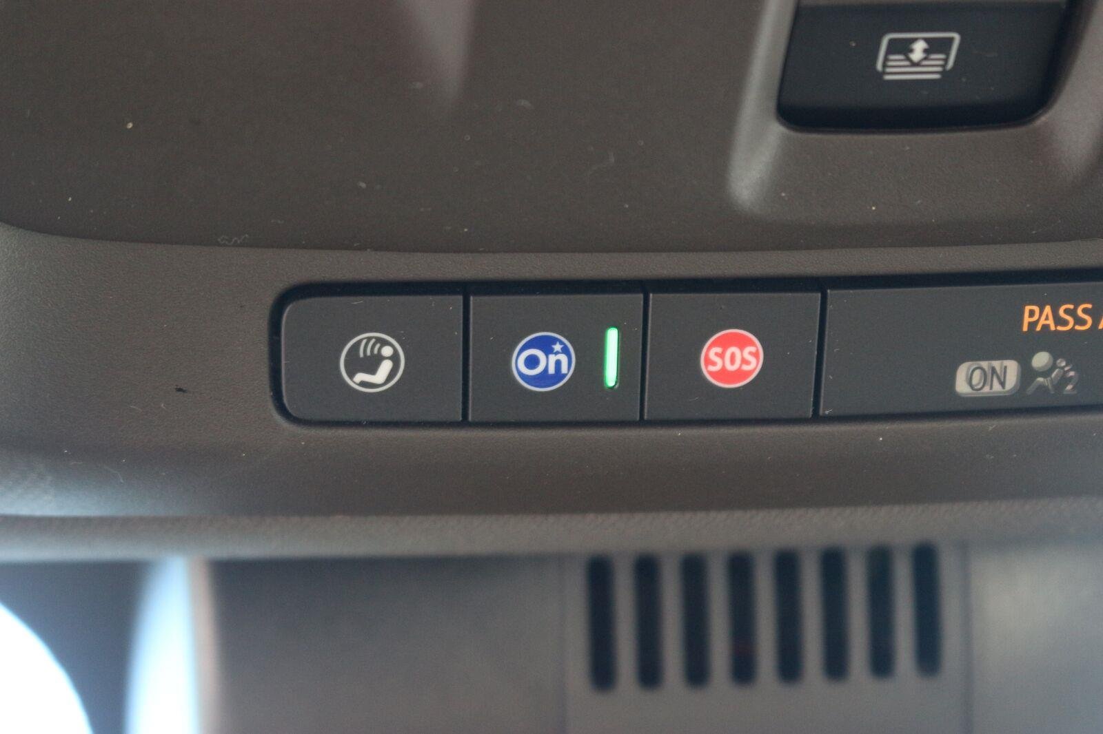 Used 2024 Black Chevrolet Z71 image 35