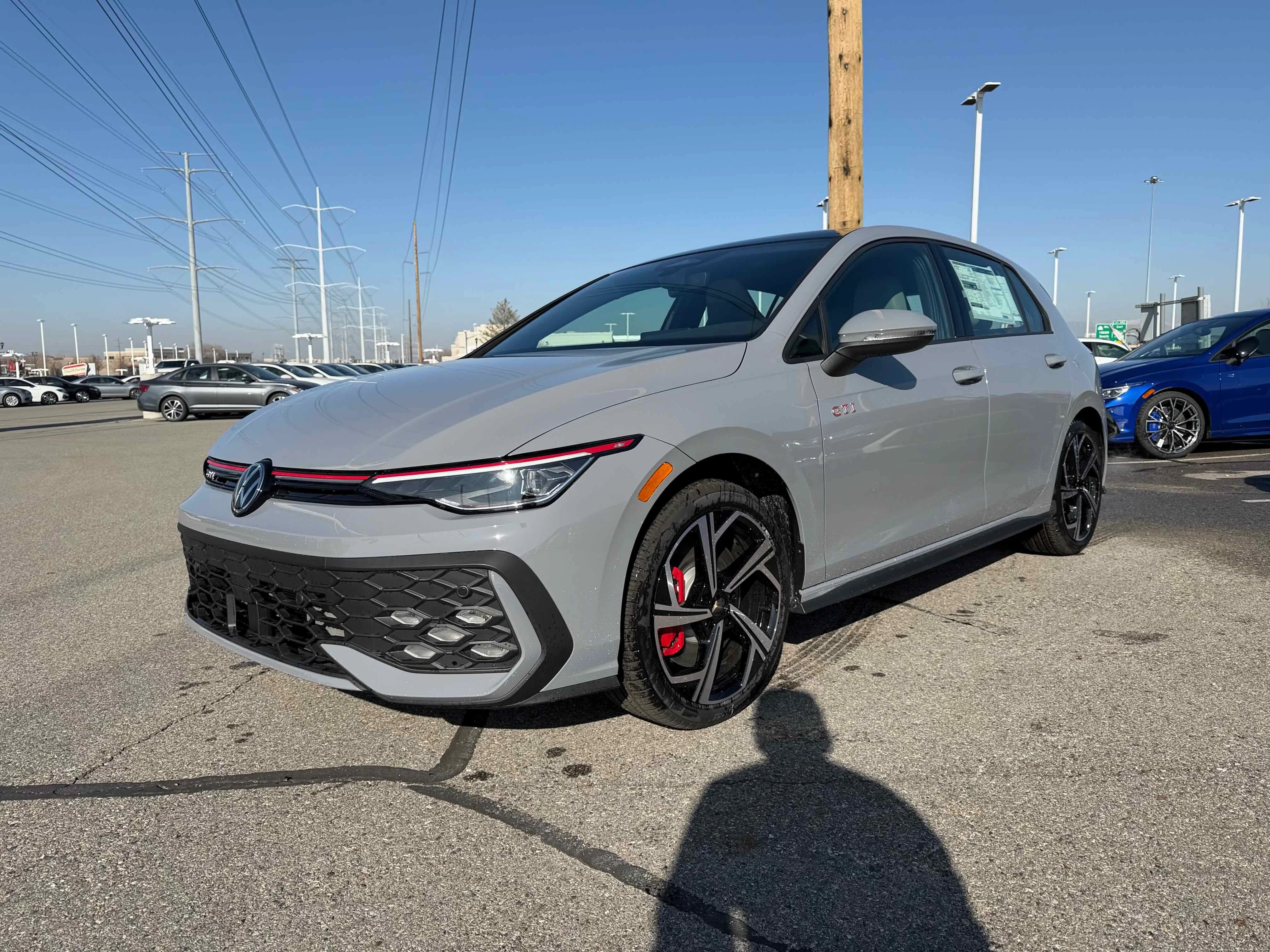 New 2026 Moonstone Volkswagen SE image 12