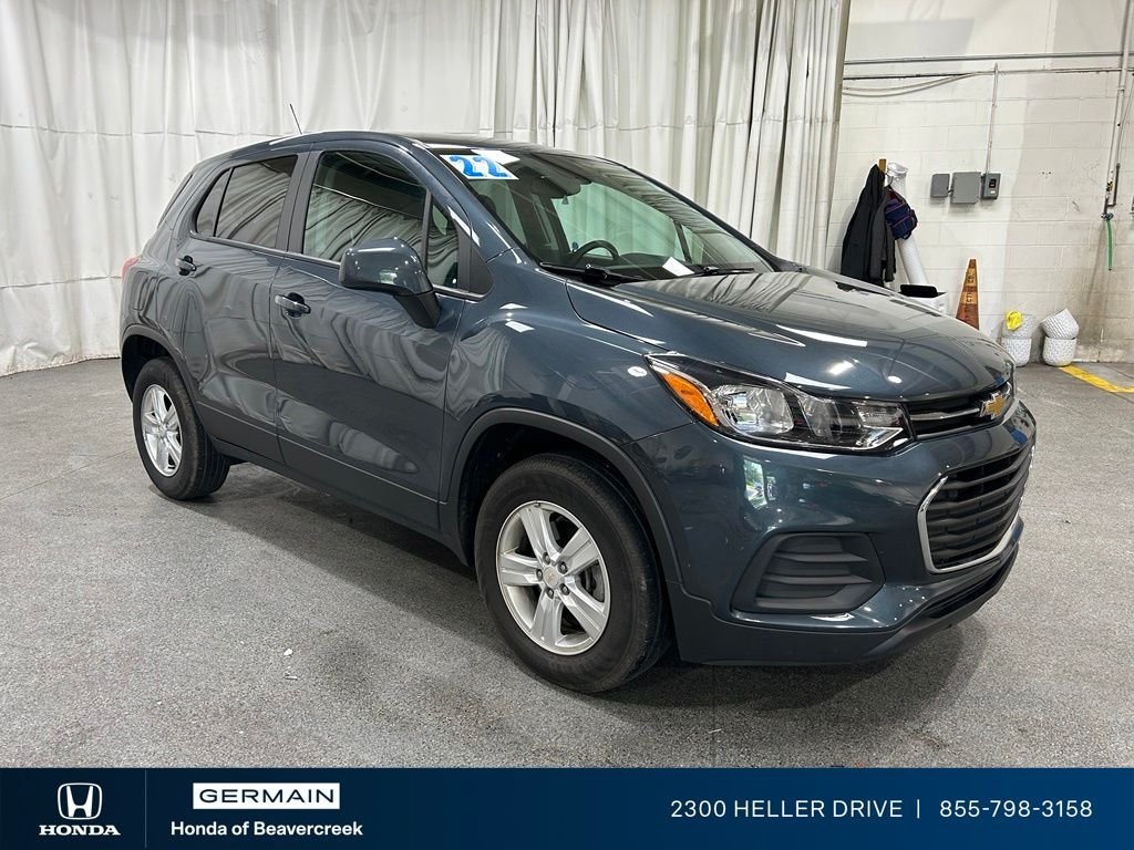 Used 2022 Chevrolet Trax LS with VIN KL7CJNSM8NB544679 for sale in Beavercreek, OH