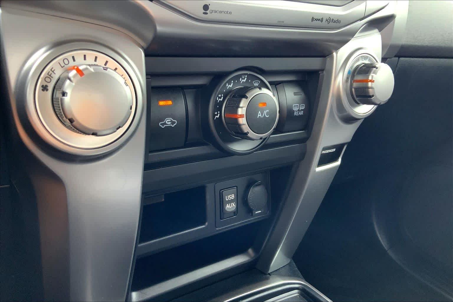 Used 2018 Midnight Black Metallic Toyota SR5 image 30