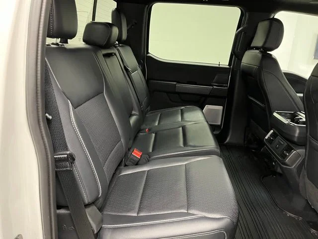 Used 2025 White Ford Lariat image 51