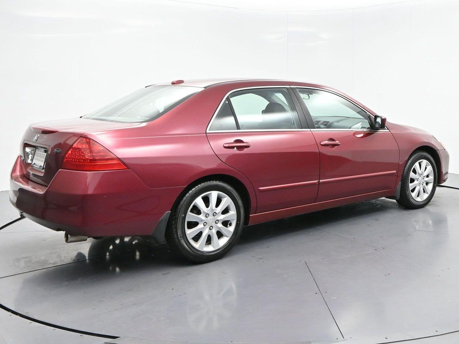 Used 2006 Red Honda EX-L V6 AT image 7