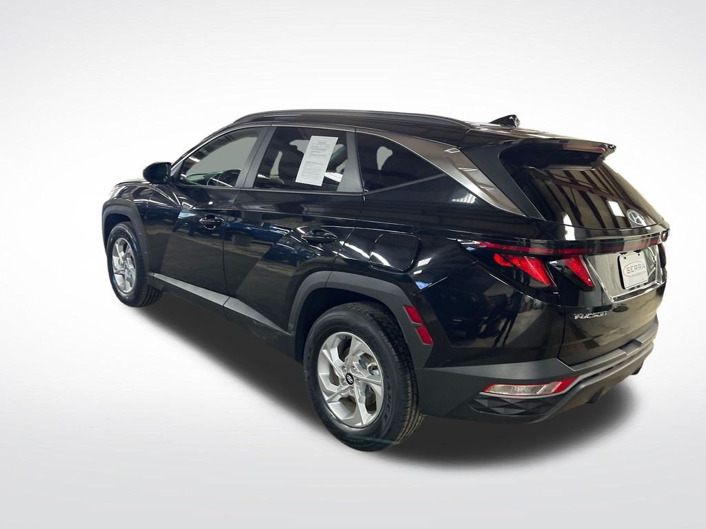 Used 2024 Black Hyundai SEL image 3