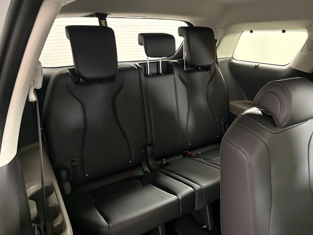 New 2026 Ceramic Silver Kia EX image 44
