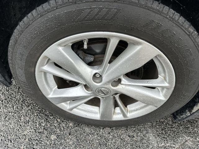 Used 2015 Black Nissan 2.5 SL image 21