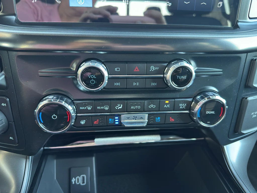 New 2026 Agate Black Metallic Ford Lariat® image 25