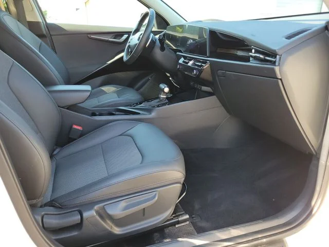 Used 2023 White Kia EX Touring image 13
