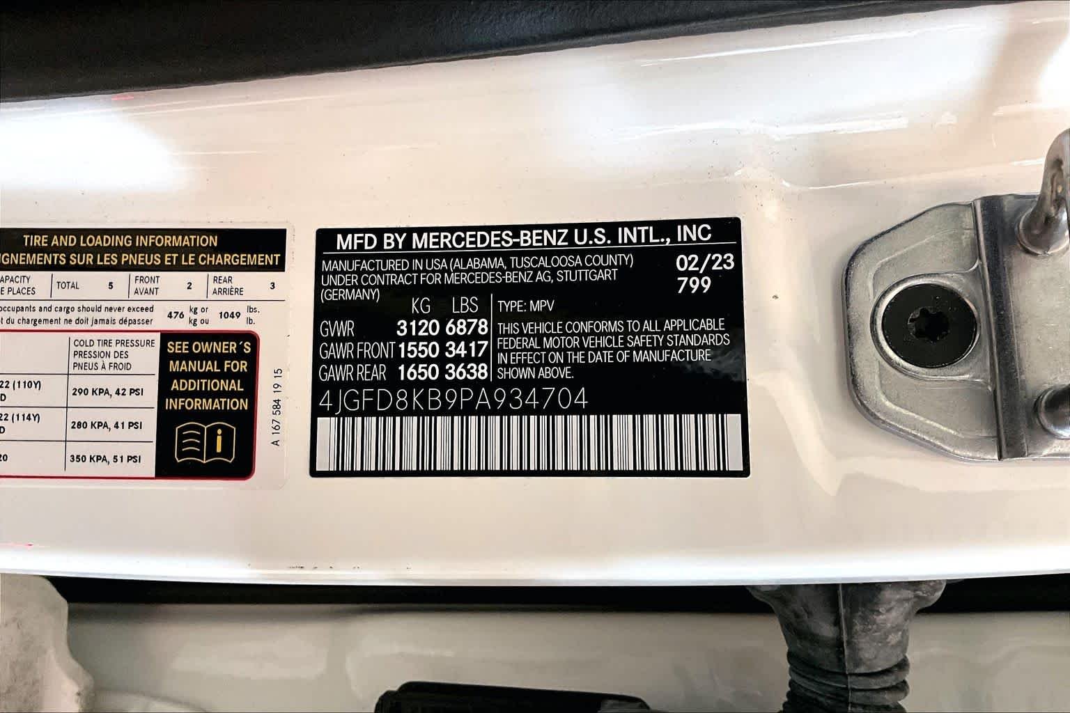 Used 2023 MANUFAKTUR Diamond White Metallic Mercedes-Benz AMG® GLE 63 S image 29