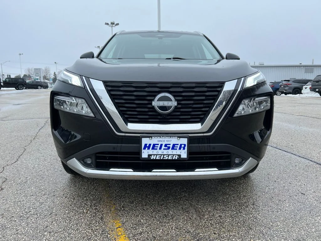 Certified Used 2022 Black Nissan Platinum image 8