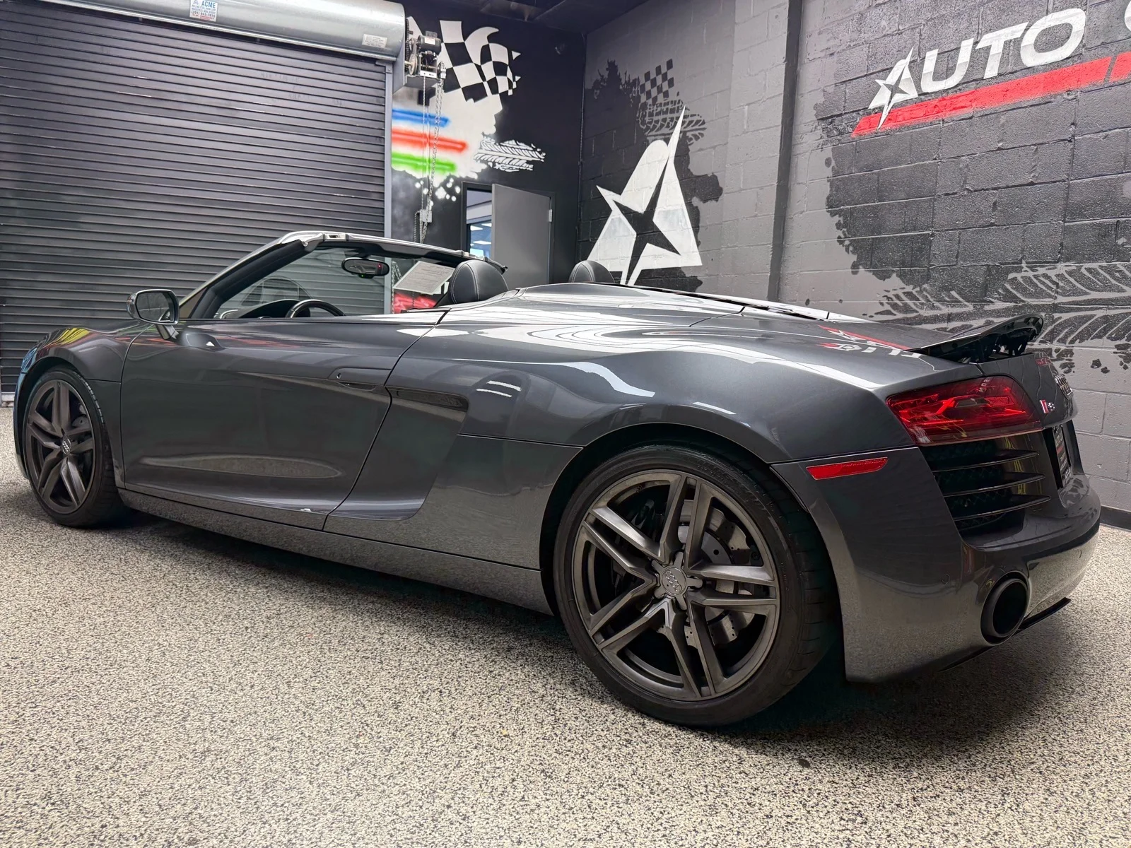 Used 2015 Daytona Gray Pearl Effect (6y) Audi 4.2 QUATTRO SPYDER image 10