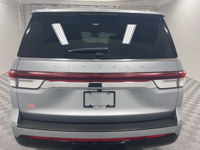 Used 2023 Silver Lincoln Reserve image 7