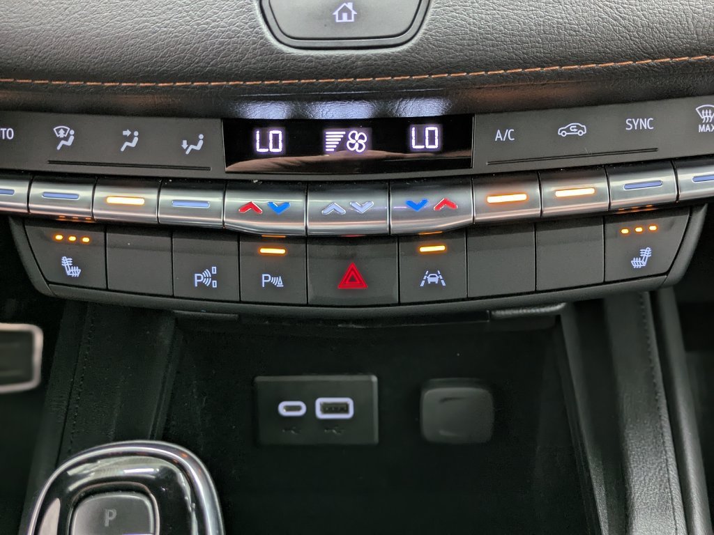 2022 Cadillac XT4 Sport - Photo 6