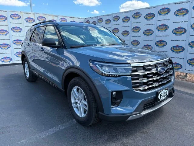 New 2026 Vapor Blue Ford Active image 2