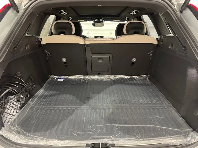 New 2026 Vapour Grey Volvo Plus image 21