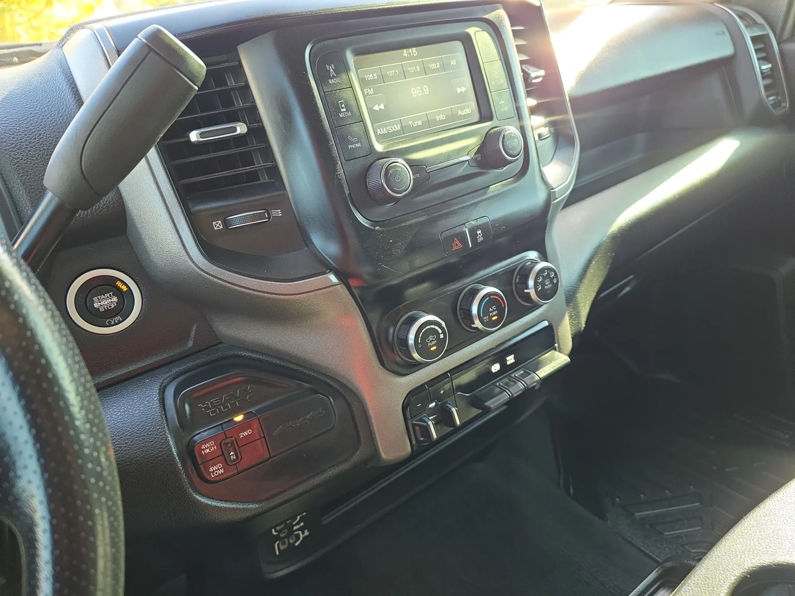 Used 2019 Delmonico Red Pearlcoat Ram Tradesman image 17