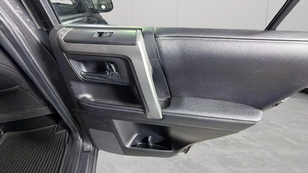 Used 2017 Gray Toyota SR5 image 33