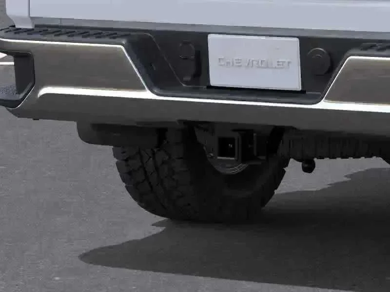 Used 2026 Summit White Chevrolet LT image 7