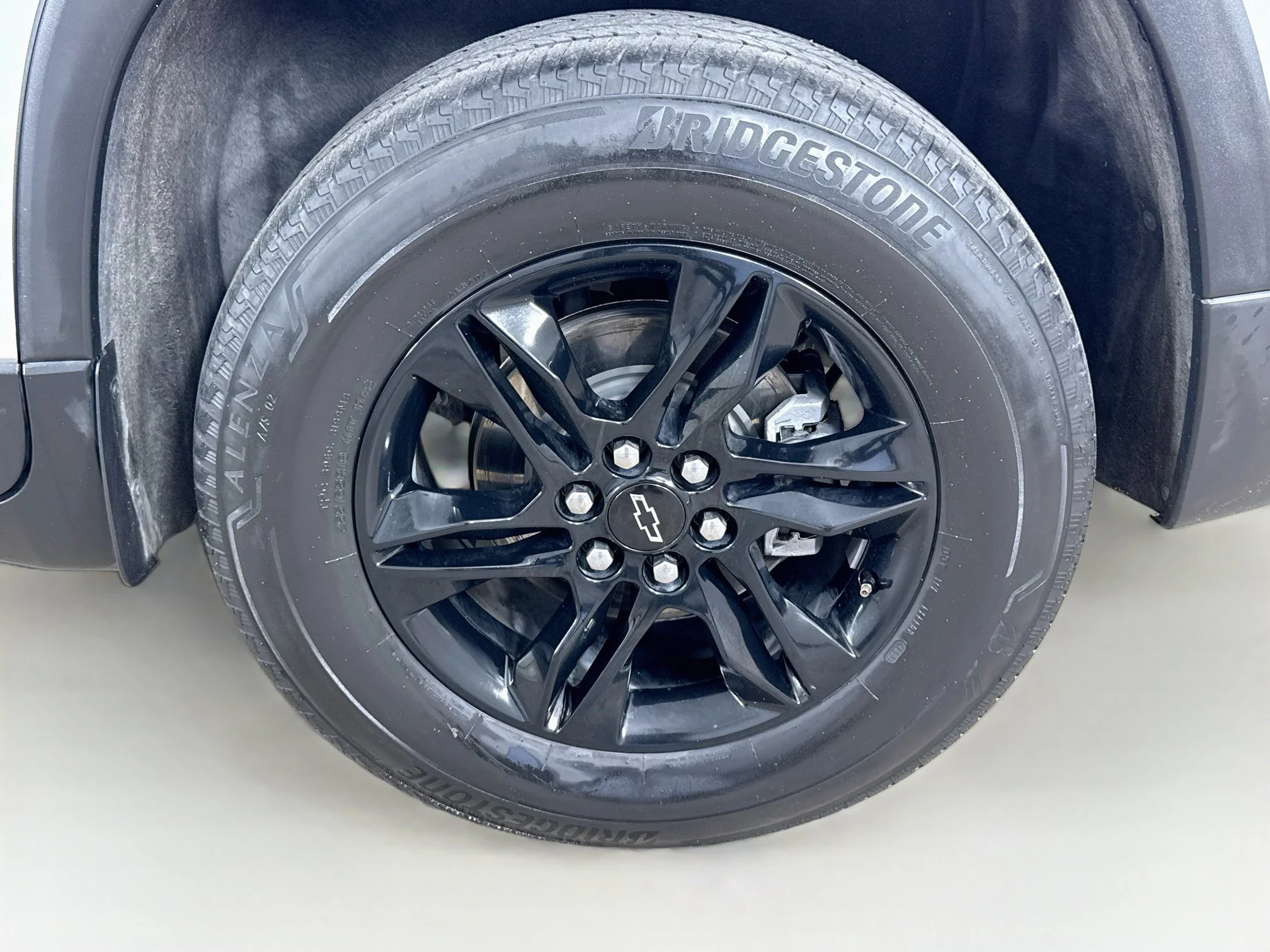 Used 2022 SILVER ICE METALLIC Chevrolet LT Cloth image 34