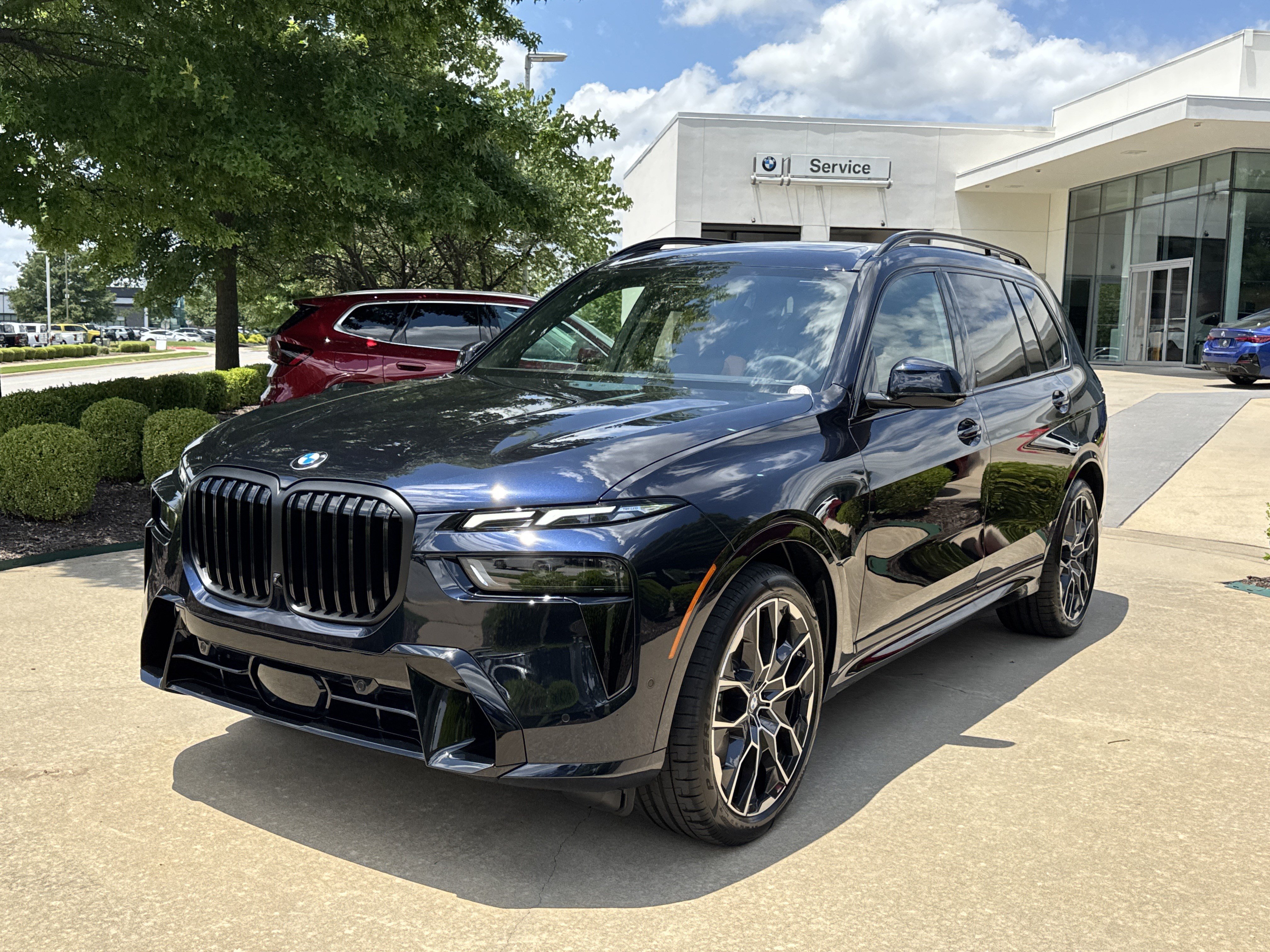 2027 BMW X7