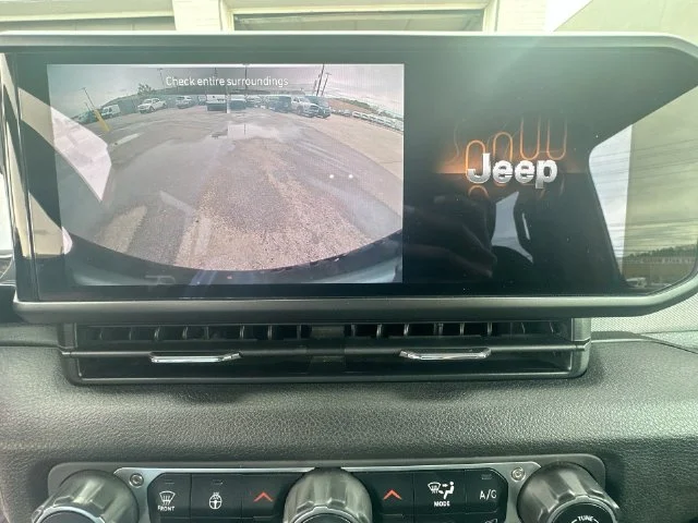Used 2024 Red Jeep Sport S image 20
