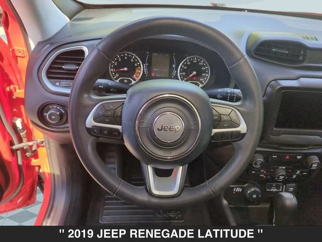 Used 2019 Orange Jeep Latitude 4x4 image 17