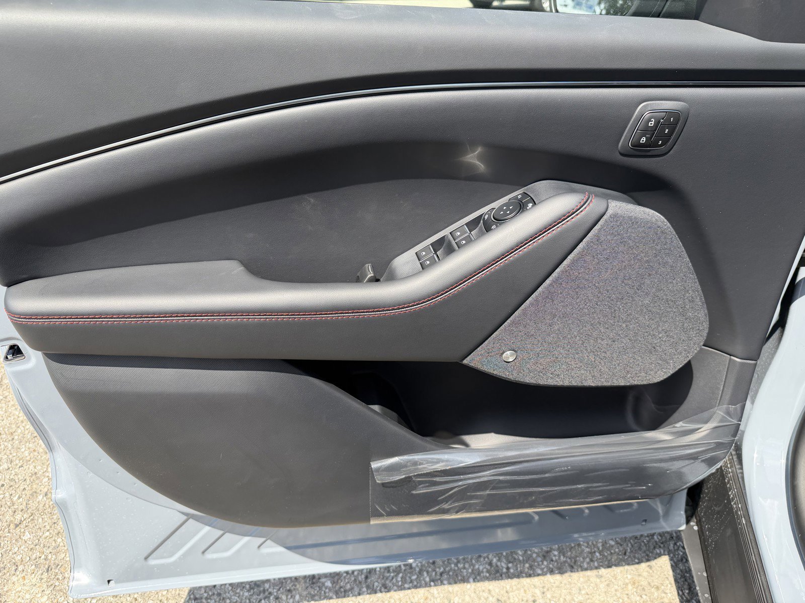 New 2026 Glacier Gray Metallic Tri-coat Ford Premium image 19