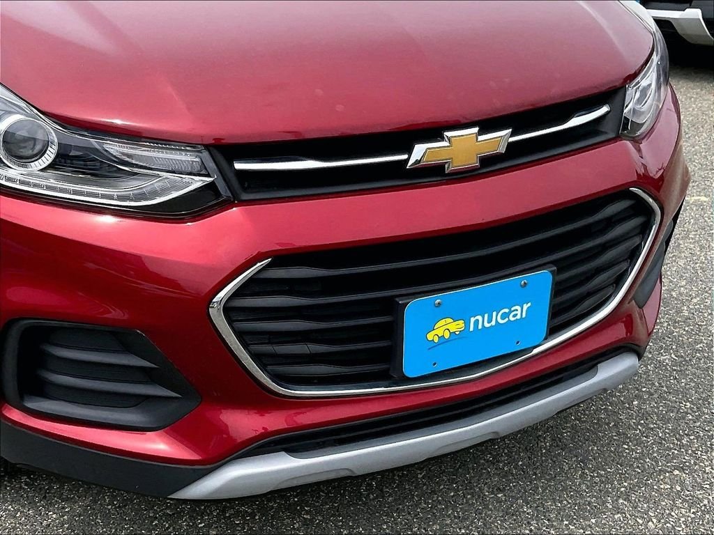 Used 2018 Red Chevrolet LT image 31
