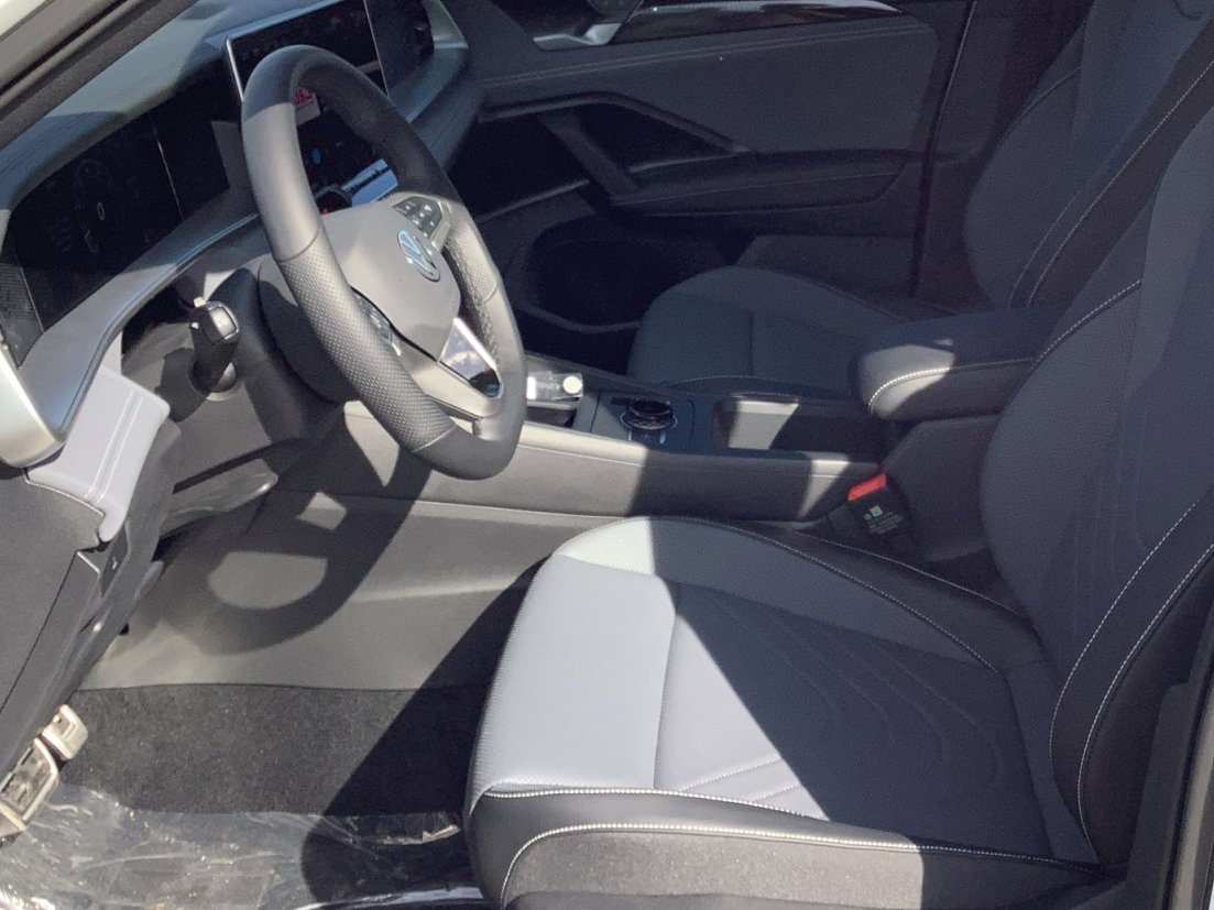 New 2026 Opal White Pearl Volkswagen SE R-Line Black image 22
