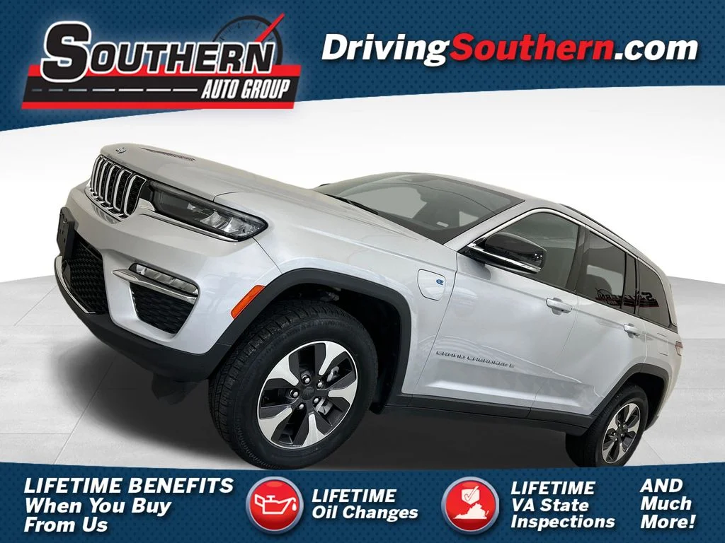 Used 2024 Silver Jeep 4xe image 1