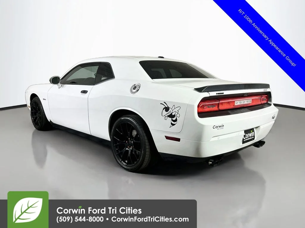 Used 2014 Bright White Clearcoat Dodge R/T image 11