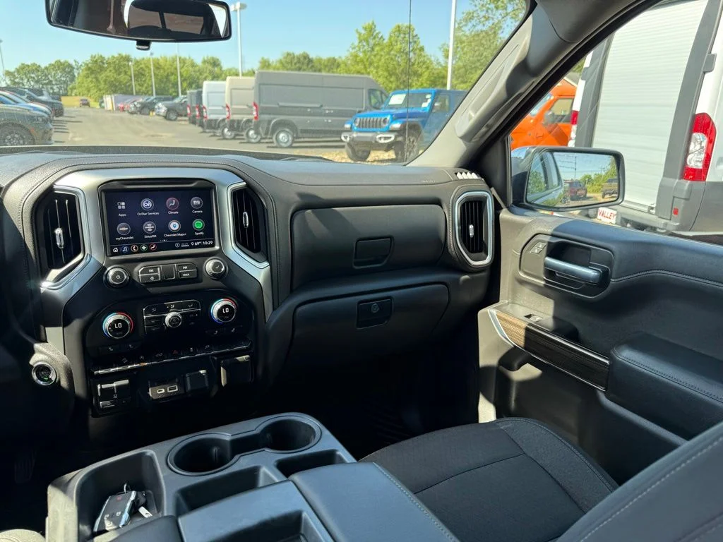 Used 2020 Black Chevrolet LT image 31
