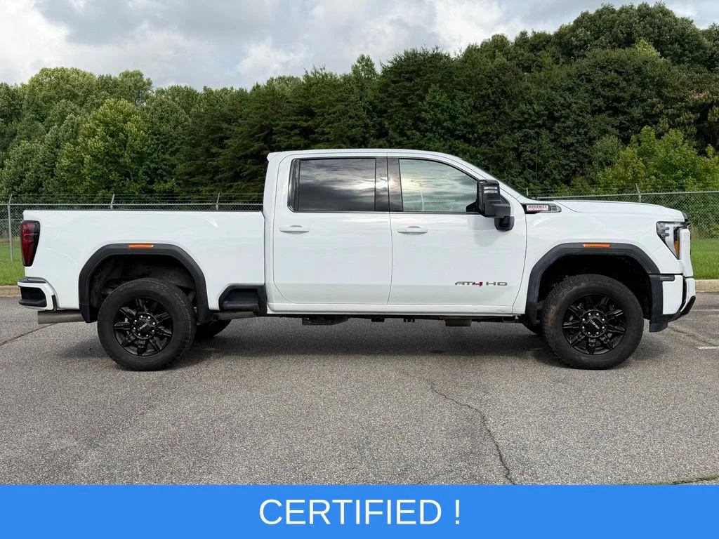 Used 2025 Summit White GMC AT4 image 3