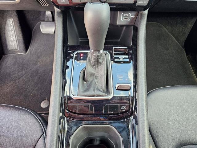 New 2026 Red Hot Pearlcoat Jeep Latitude image 25