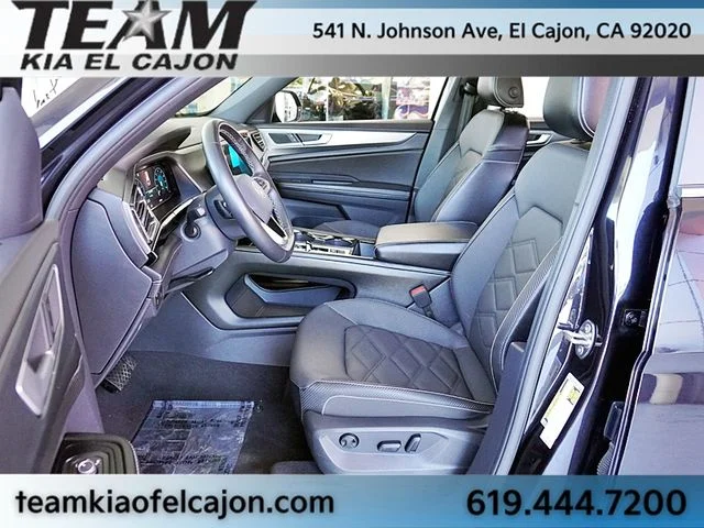 Used 2024  Volkswagen 2.0T SE w/Technology image 14