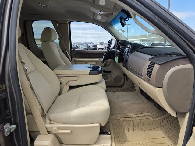 Used 2012 Gray Chevrolet LT image 23