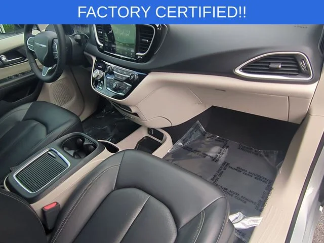 Used 2023 Silver Chrysler Touring L image 34