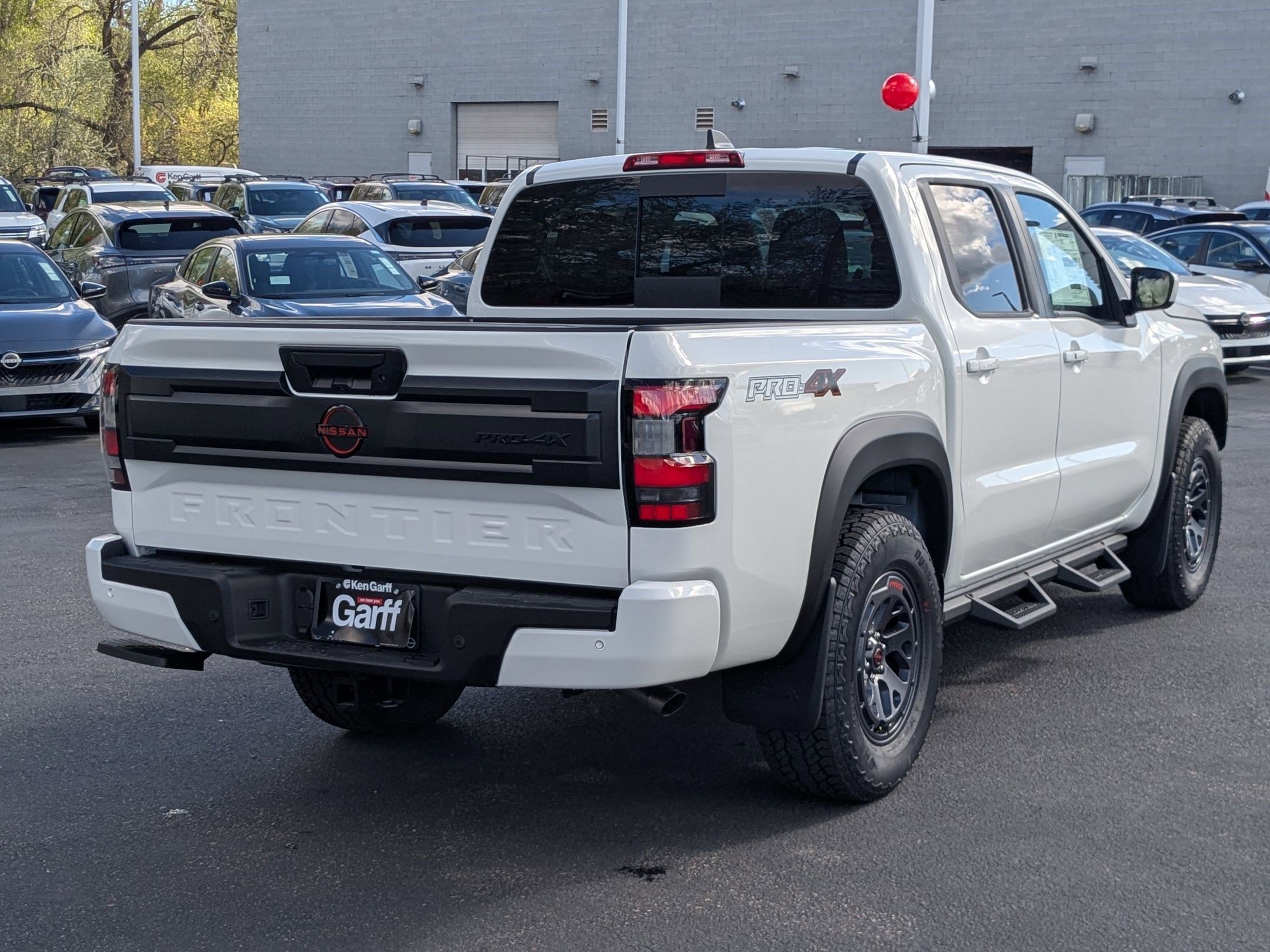 New 2026 Glacier White Nissan PRO-4X image 3