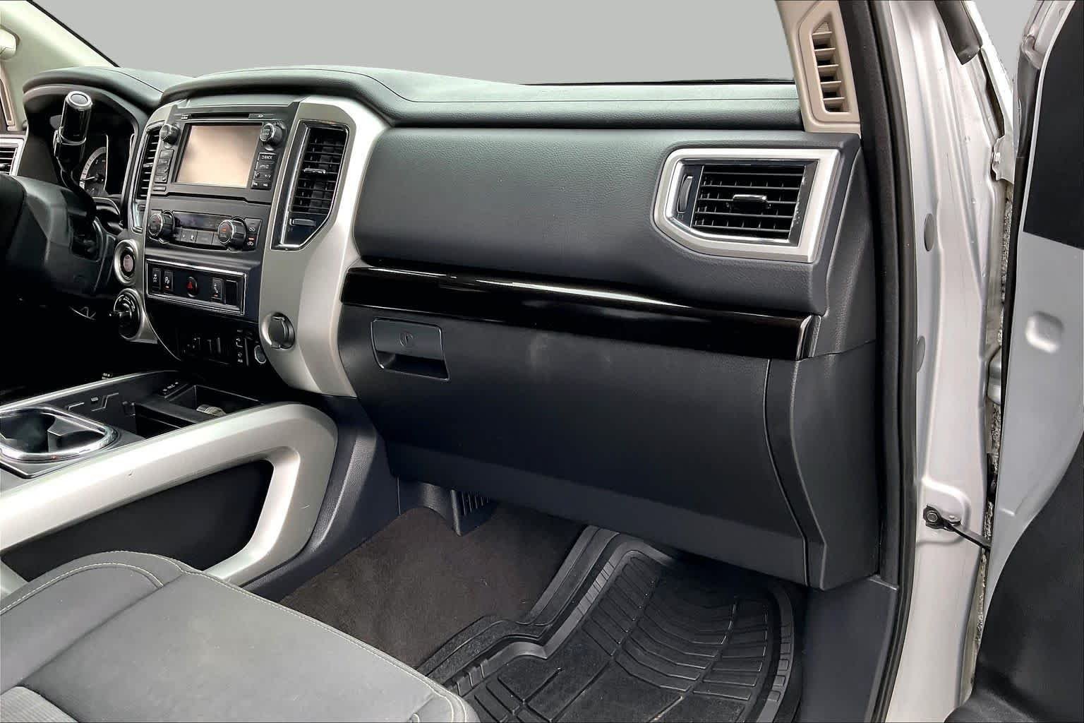 Used 2018 Brilliant Silver Nissan SV image 18