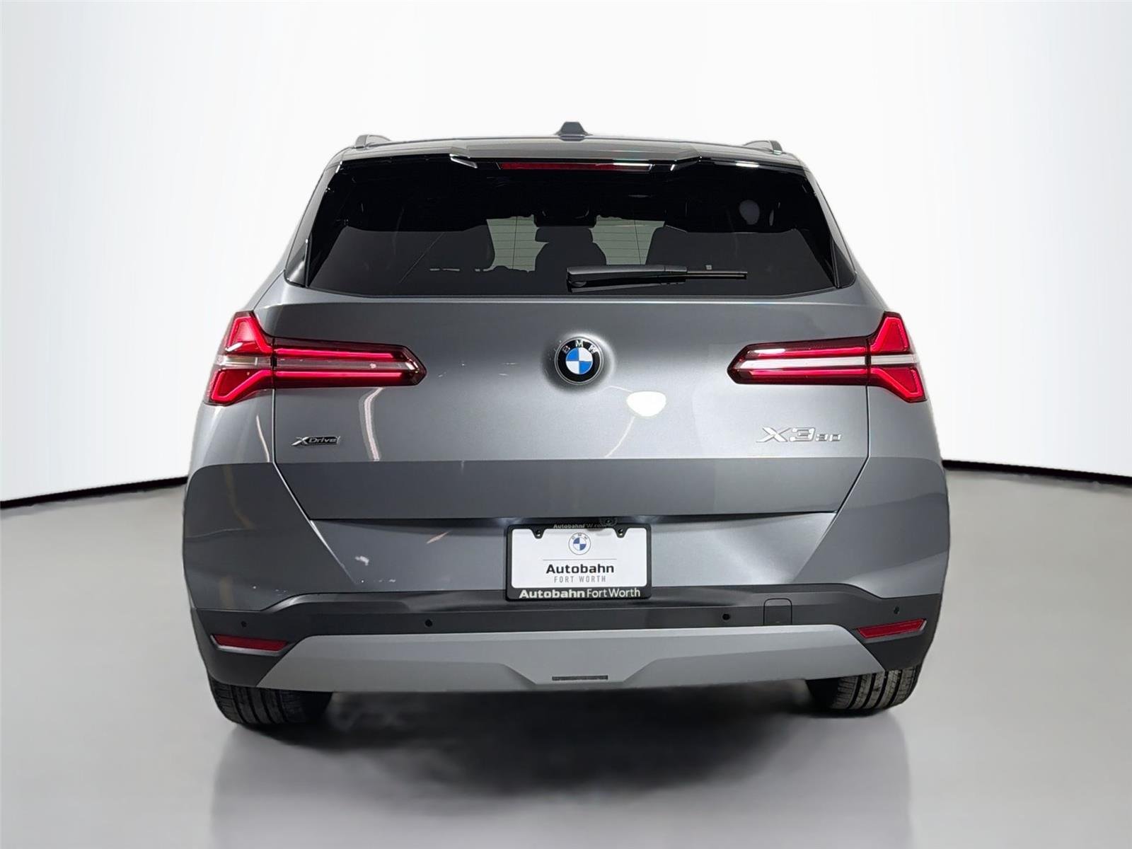 Used 2026 Skyscraper Grey Metallic BMW 30 xDrive image 6