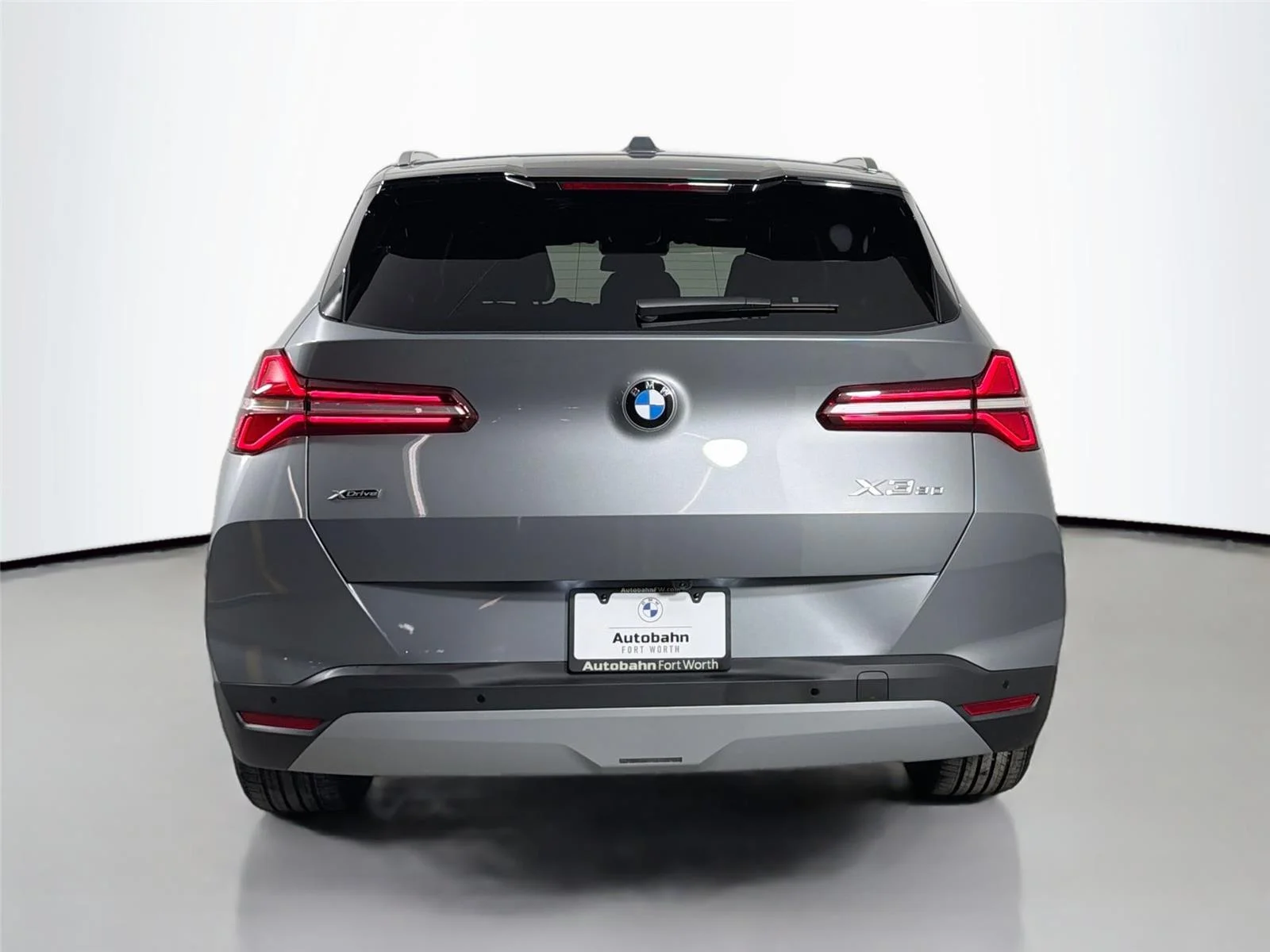 Used 2026 Skyscraper Grey Metallic BMW 30 xDrive image 6