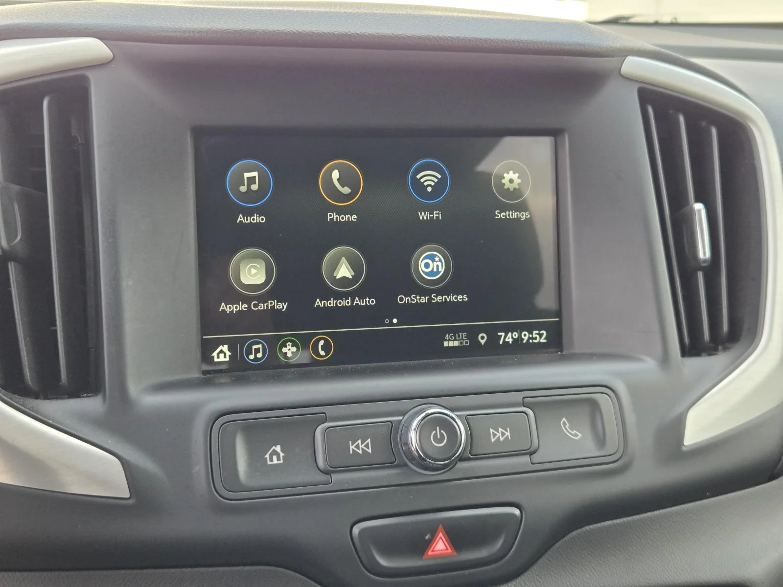 Used 2019 Ebony Twilight Metallic GMC FWD 4dr SLE image 7