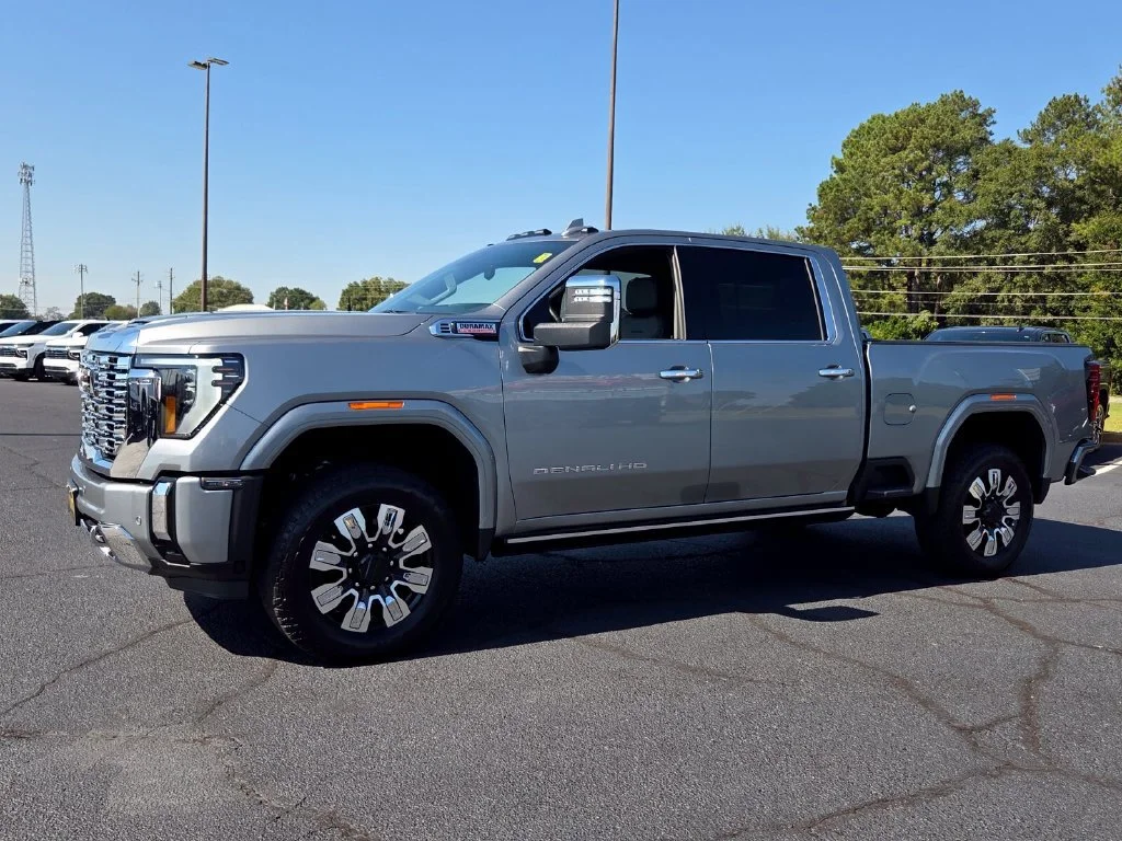 Used 2024 Sterling Metallic GMC Denali image 3