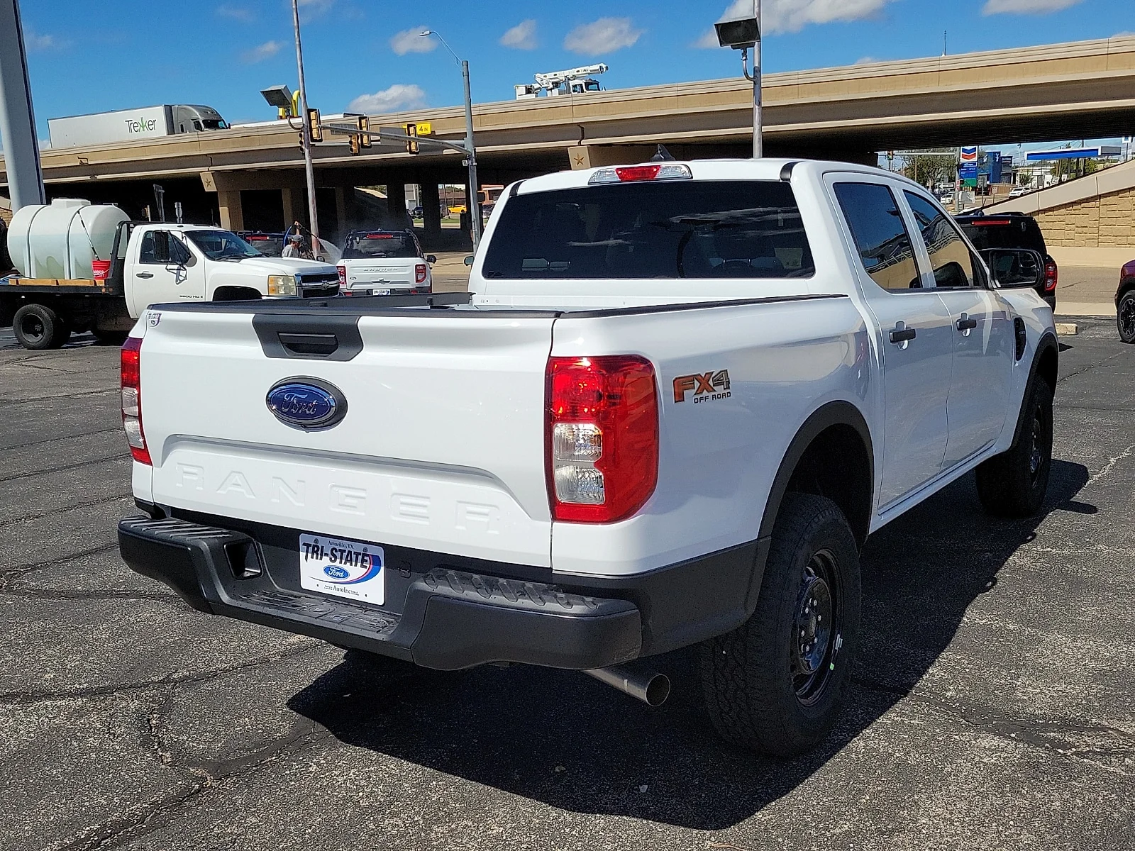 New 2026 Oxford White Ford XL image 4