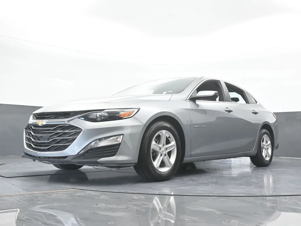Used 2024 Sterling Gray Metallic Chevrolet LT image 54