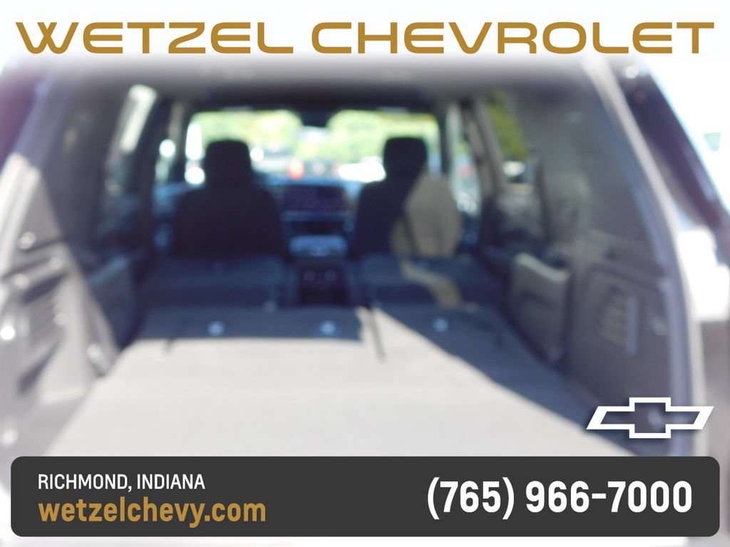 New 2027 Mosaic Black Metallic Chevrolet LT image 27