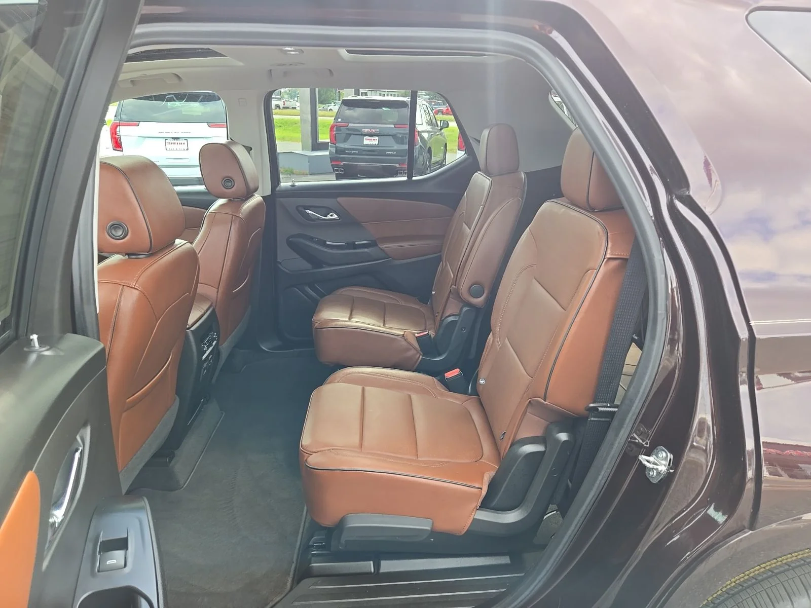 Used 2020 Red Chevrolet High Country image 8